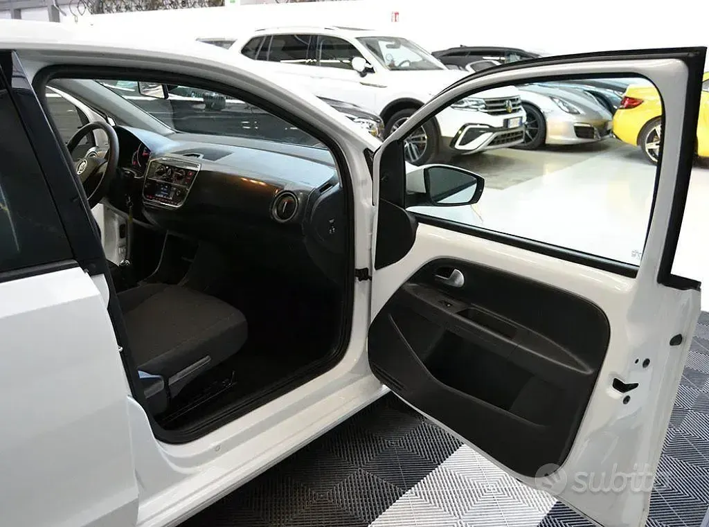 Usata VW up! Move 60 CV (44 kW) 2020 Bianco Utilitaria