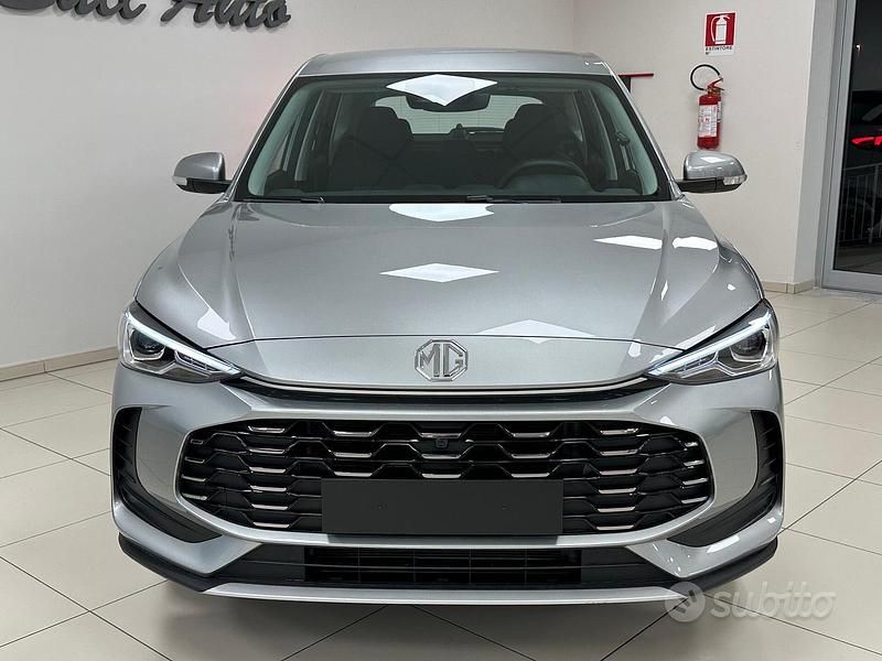 Nuova MG ZS 115 CV (84 kW) 2025 Grigio Berlina