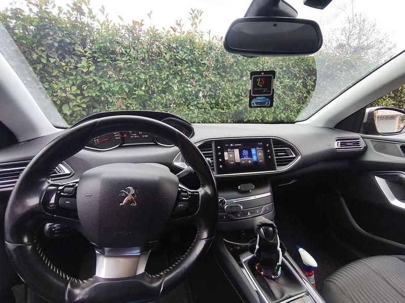 Usata Peugeot 308 SW Allure 120 CV (88 kW) 2016 Station wagon