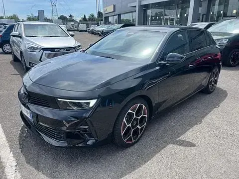 Usata Opel Astra Ultimate 131 CV (96 kW) 2024 Nero Utilitaria
