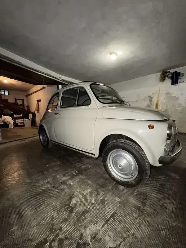 Usata Fiat 500 18 CV (13 kW) 1966 Utilitaria