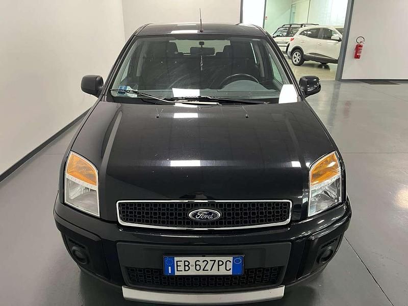Usata Ford Fusion 80 CV (58 kW) 2010 Nero Utilitaria