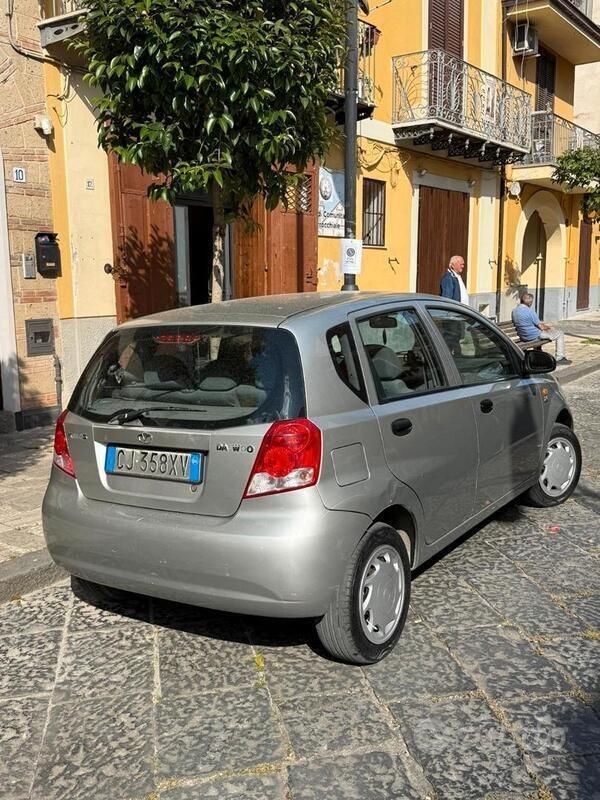 Usata 2004 Chevrolet Kalos Due volumi | 500 € (Super prezzo) - Immagine 1/4