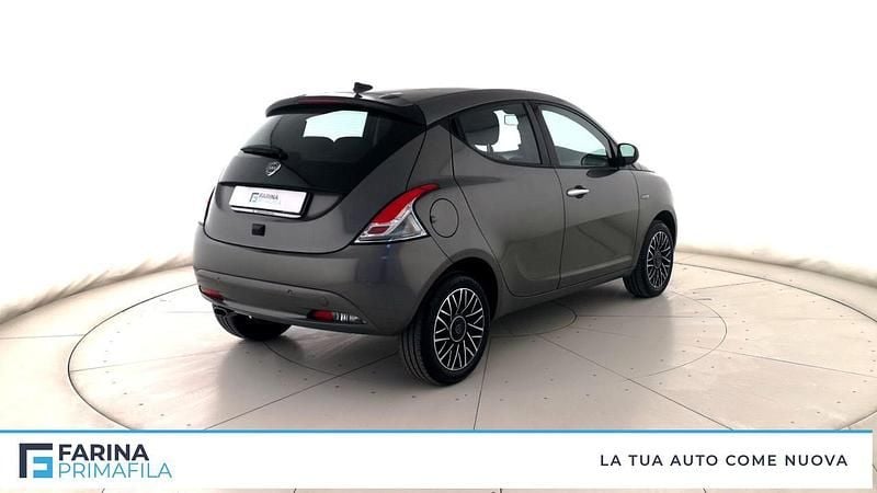 Usata Lancia Ypsilon S 69 CV (50 kW) 2024 Grigio Utilitaria