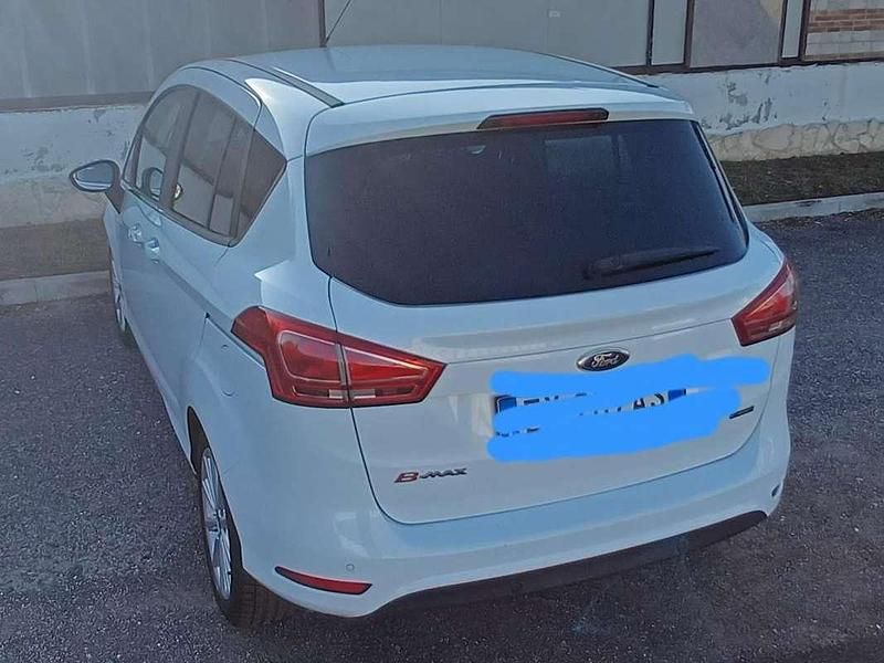Usata Ford B-MAX 101 CV (74 kW) 2015 Bianco Monovolume