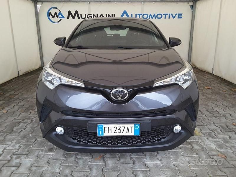Grigio Usata 2017 Toyota C-HR Active SUV | 14.900 € (Cara) - Immagine 1/4