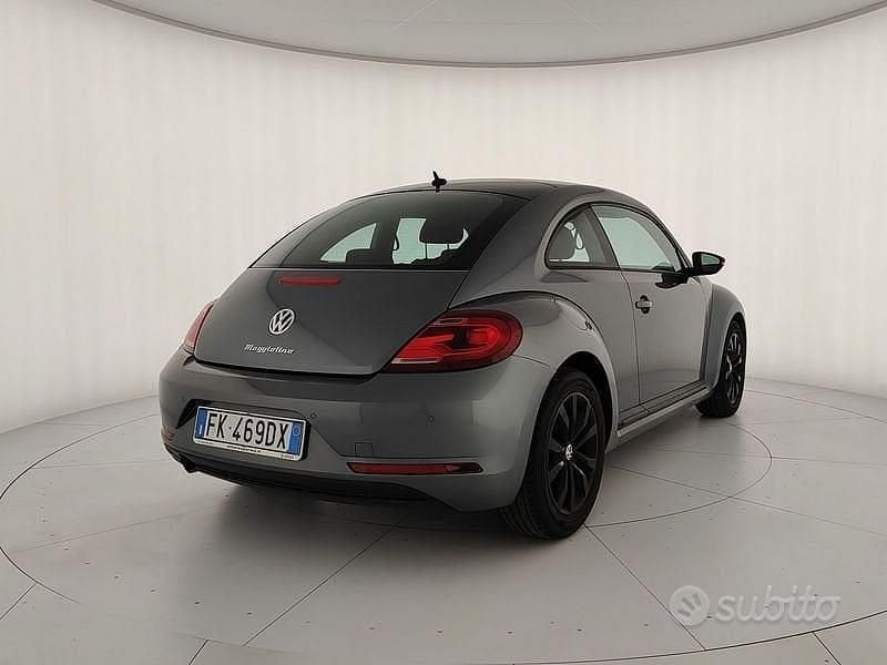 Usata VW Beetle Design 105 CV (77 kW) 2017 Grigio Utilitaria