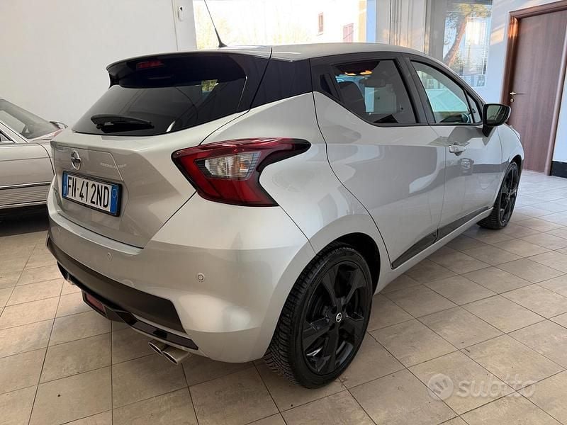 Usata Nissan Micra Tekna 90 CV (66 kW) 2018 Grigio Utilitaria