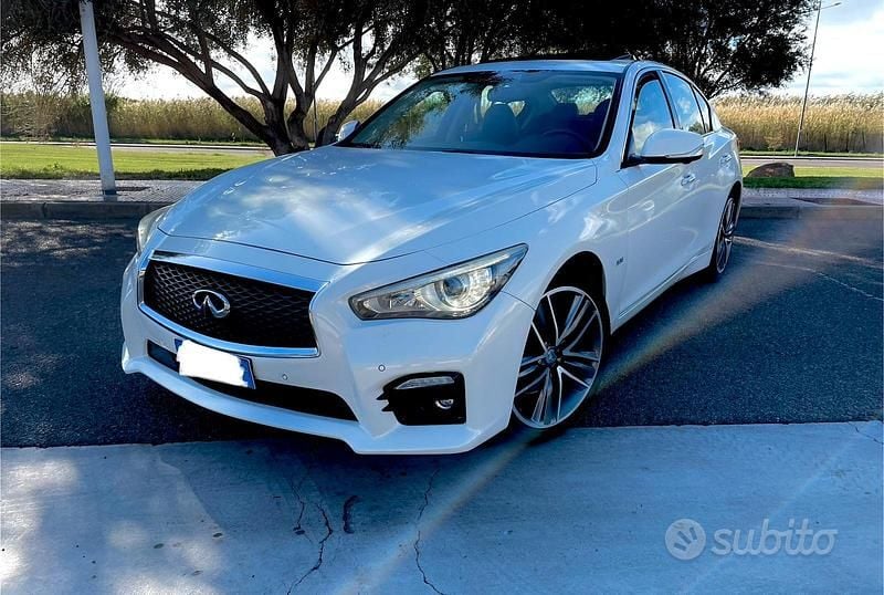 Usata Infiniti Q50 Sport Tech 170 CV (125 kW) 2016 Bianco Berlina