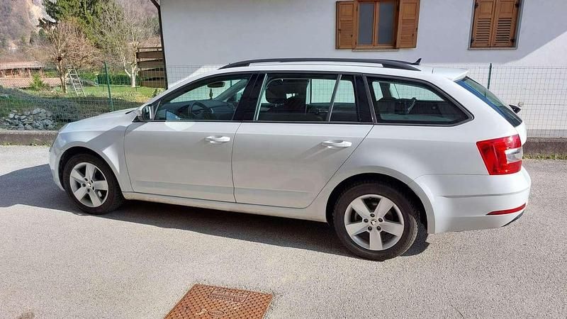 Usata Skoda Octavia Executive 116 CV (85 kW) 2019 Station wagon