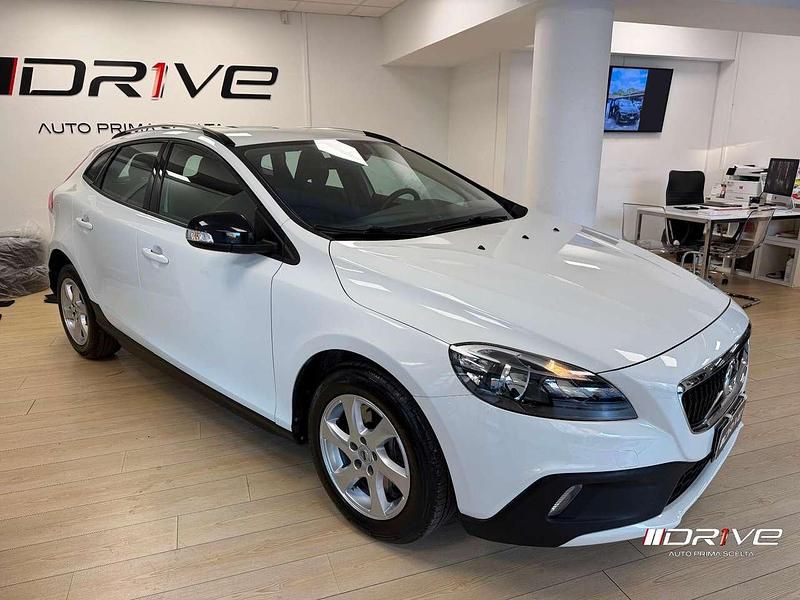 Usata Volvo V40 CC Kinetic 120 CV (88 kW) 2017 Other Station wagon