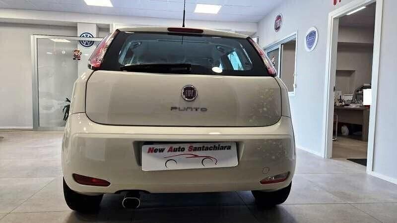 Usata Fiat Punto Lounge 75 CV (55 kW) 2015 Bianco Berlina