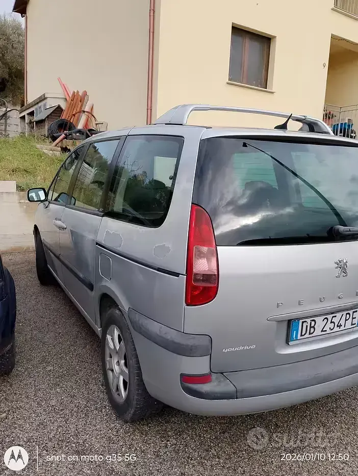 Usata Peugeot 807 120 CV (88 kW) 2006 Grigio Monovolume