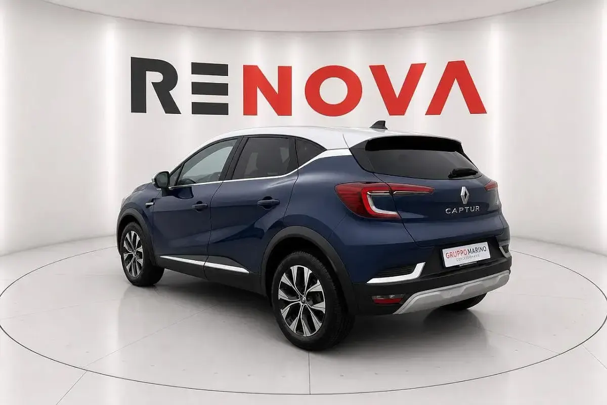 Usata Renault Captur Techno 101 CV (74 kW) 2023 Bluazzurro SUV