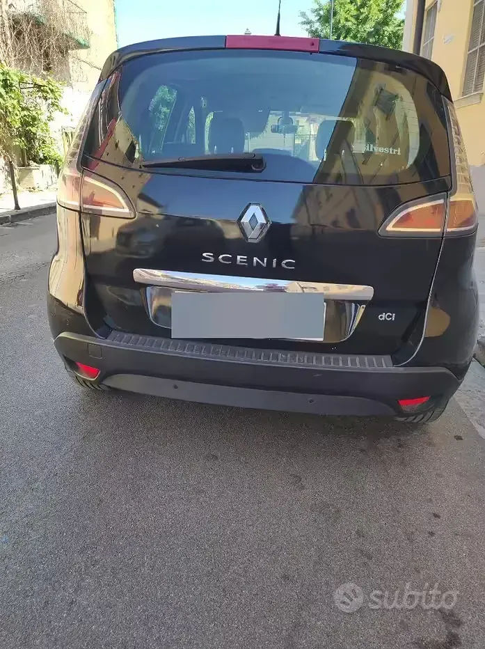 Usata Renault Scénic III 110 CV (80 kW) 2013 Nero Monovolume