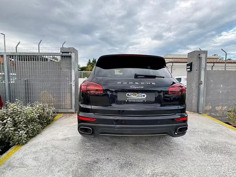 Usata Porsche Cayenne 250 CV (183 kW) 2015 Nero SUV