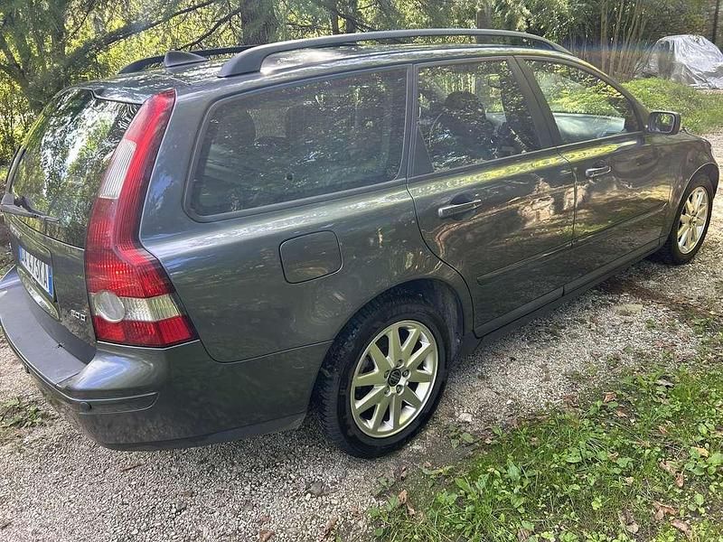 Usata Volvo V50 Momentum 136 CV (100 kW) 2006 Station wagon
