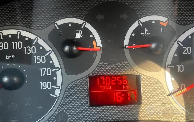 Usata Fiat Panda 69 CV (50 kW) 2011 Grigio Utilitaria