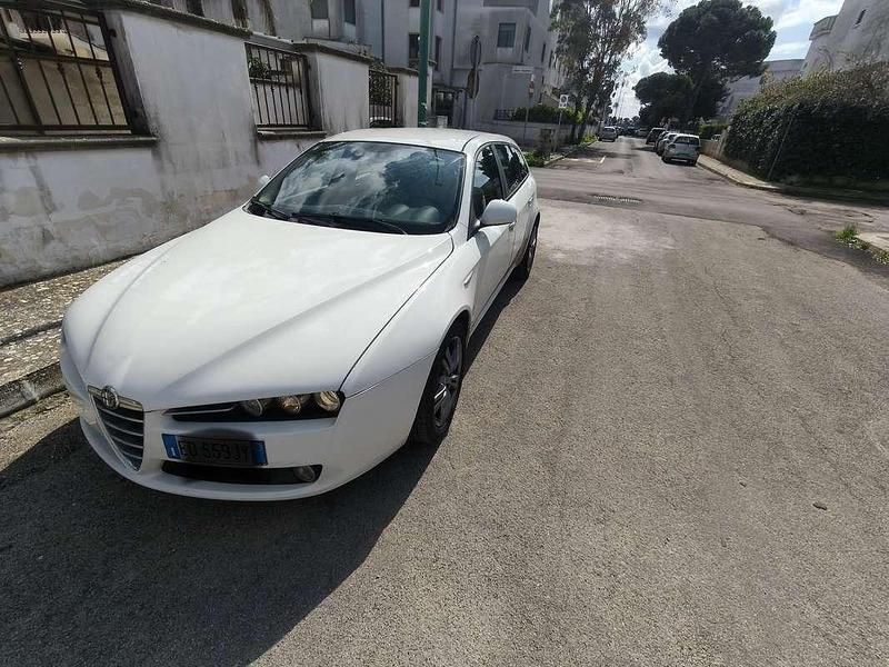 Usata Alfa Romeo 159 Progression 120 CV (88 kW) 2010 Station wagon