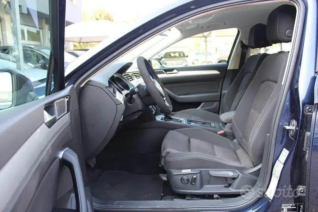Occasion VW Passat Comfortline 120 ch (88 kW) 2017 Bleue Break