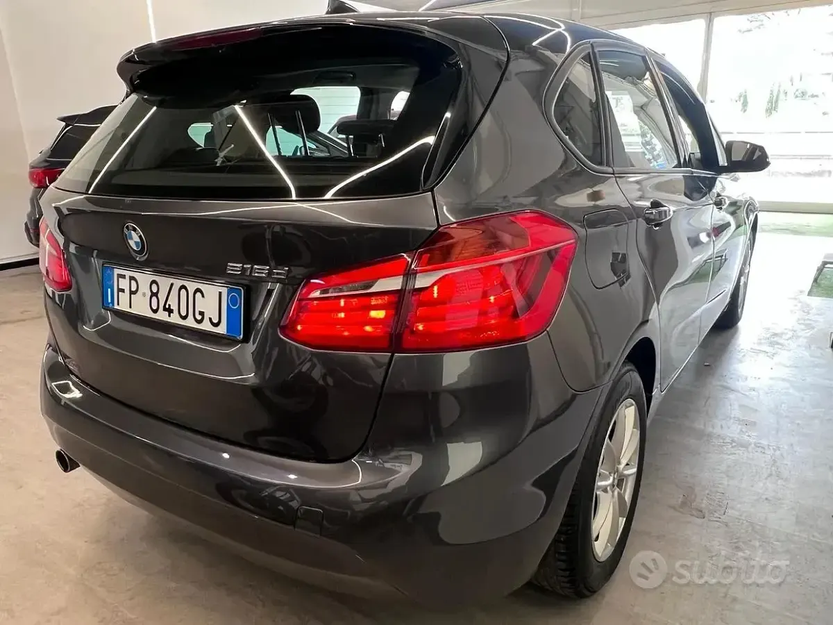 Usata BMW 216 Efficient Dynamics 116 CV (85 kW) 2018 Grigio Monovolume