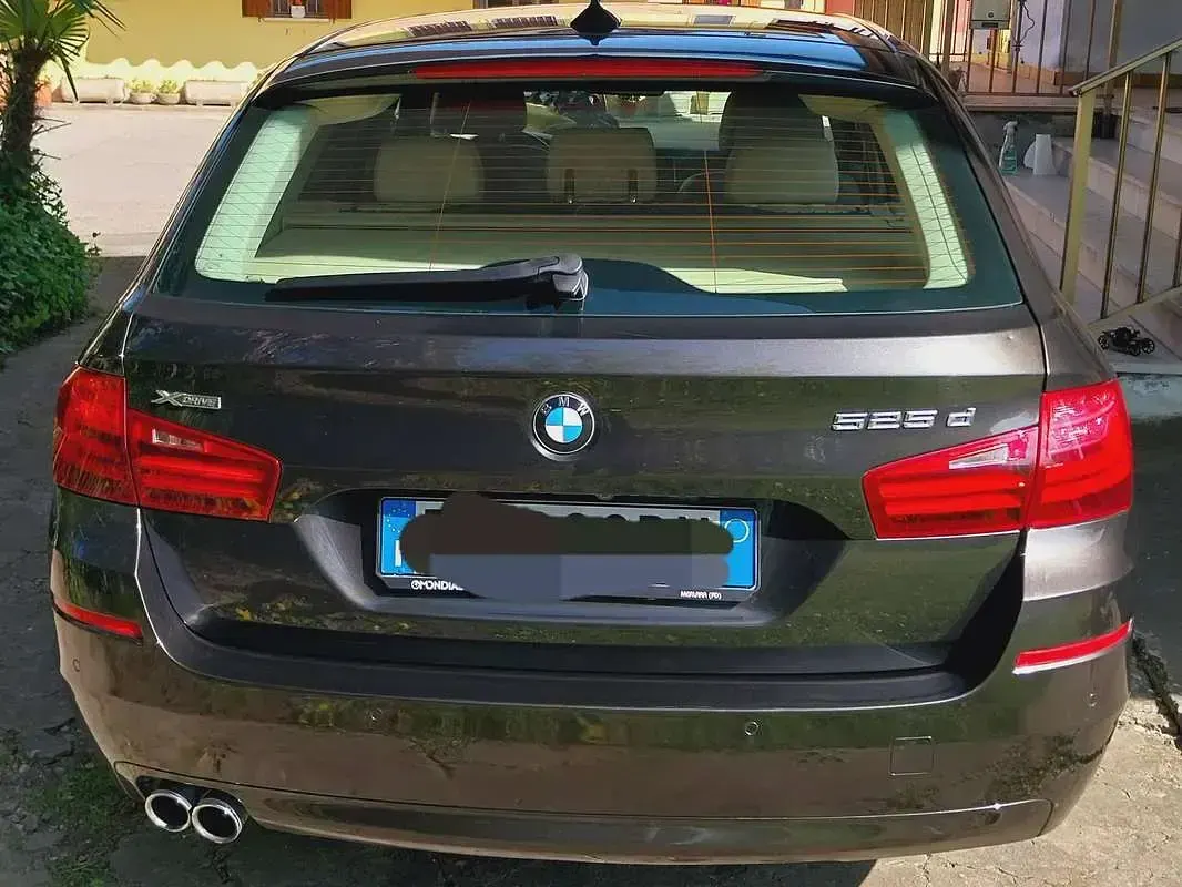 Usata BMW 525 218 CV (160 kW) 2015 Nero Station wagon