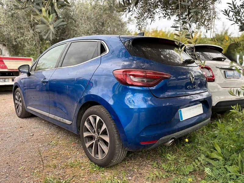 Usata Renault Clio V Techno 140 CV (102 kW) 2023 Blu Berlina