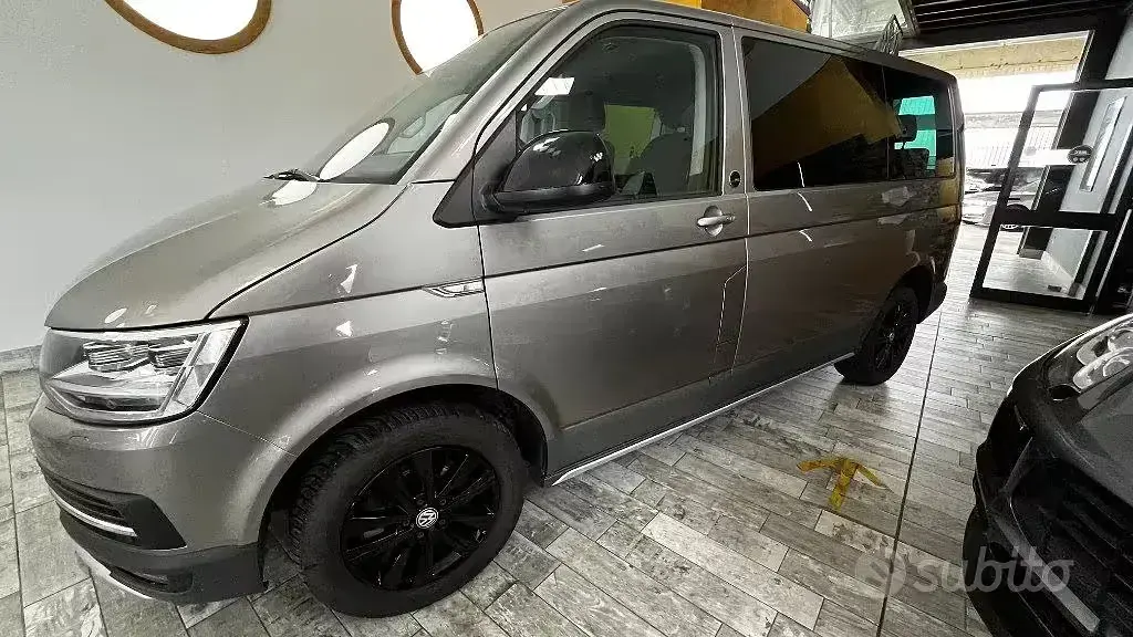 Usata VW Multivan PanAmericana 199 CV (146 kW) 2019 Grigio Monovolume