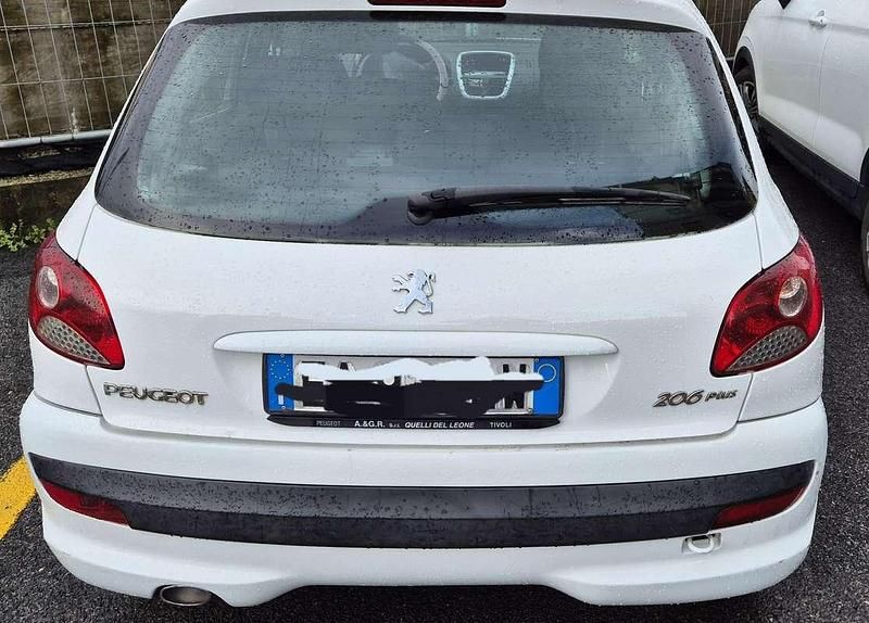 Usata Peugeot 206+ 68 CV (50 kW) 2010 Bianco Utilitaria
