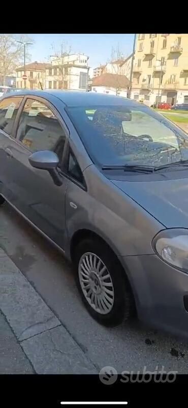 Usata Fiat Punto Evo 75 CV (55 kW) 2011 Grigio Utilitaria