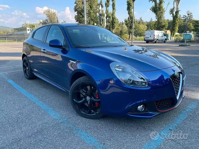 Usata Alfa Romeo Giulietta 120 CV (88 kW) 2018 Blu Utilitaria