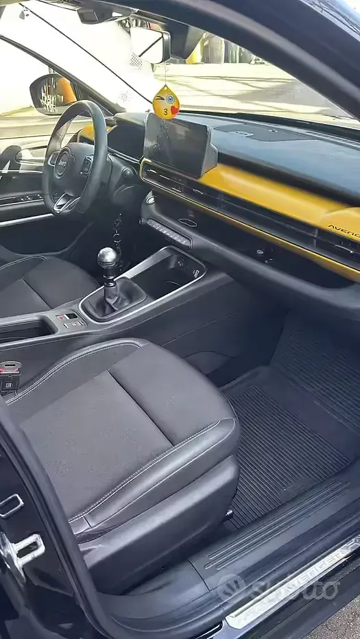 Usata Jeep Avenger Summit 101 CV (74 kW) 2023 Nero SUV