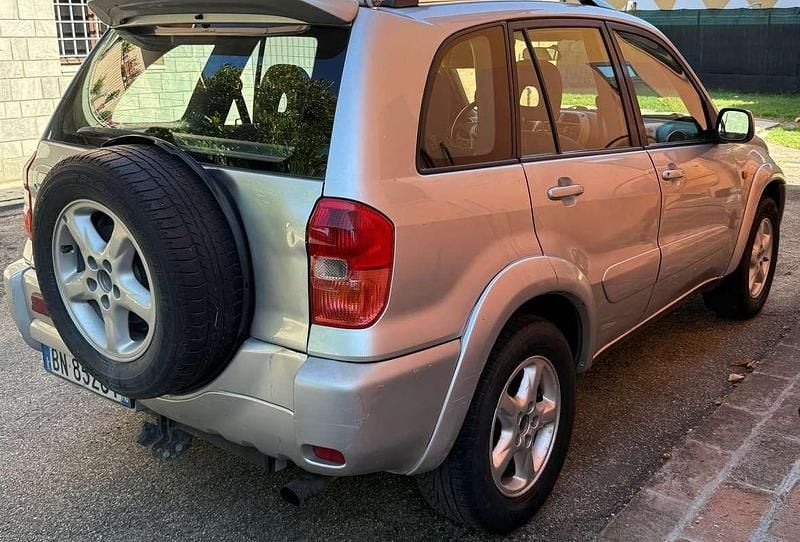 Usata Toyota RAV4 150 CV (110 kW) 2000 SUV