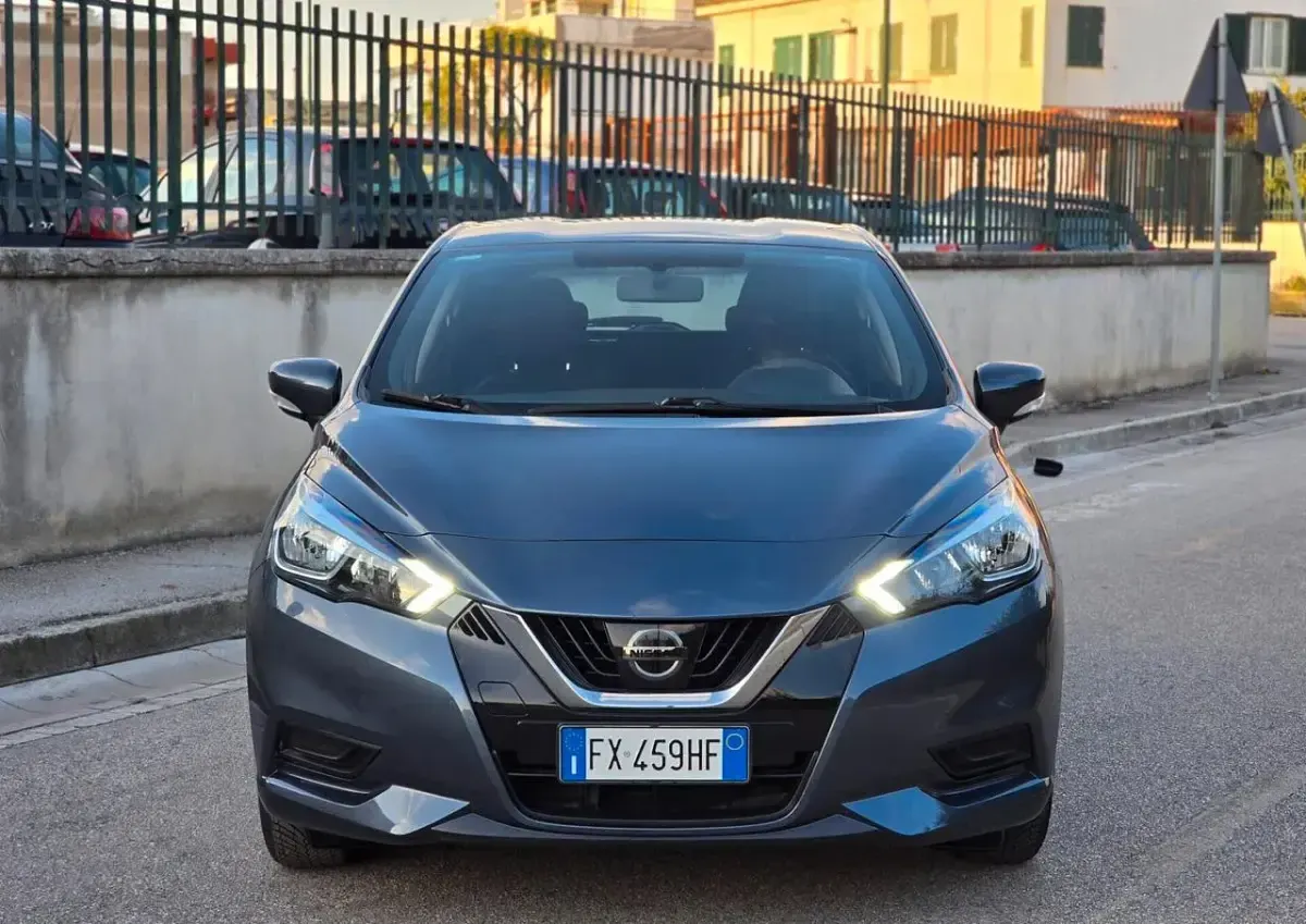 Usata Nissan Micra 87 CV (63 kW) 2020 Grigio Utilitaria