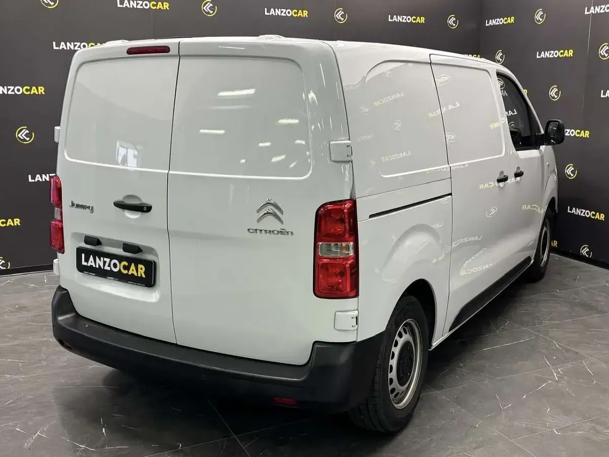 Usata Citroën Jumpy 120 CV (88 kW) 2023 Bianco Monovolume