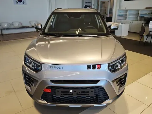 Nuova KGM Tivoli 163 CV (119 kW) 2026 Grigio metallizzato SUV