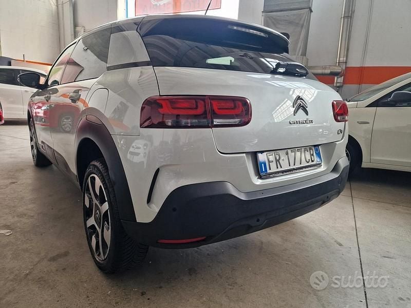 Usata Citroën C4 Shine 99 CV (72 kW) 2018 Bianco Berlina