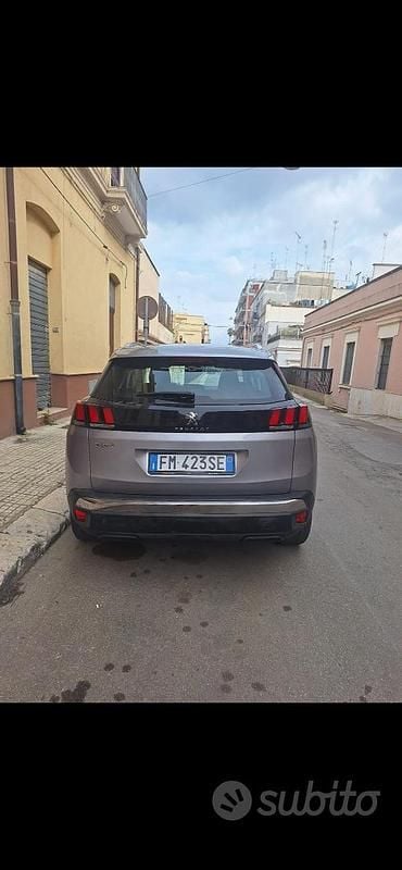 Usata Peugeot 3008 120 CV (88 kW) 2017 Grigio SUV