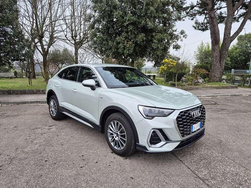 Usata Audi Q3 Sportback S-Line 150 CV (110 kW) 2022 Argento SUV