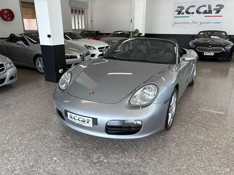 Argento Usata 2009 Porsche Boxster Cabrio | 28.700 € (Buon prezzo) - Immagine 1/4