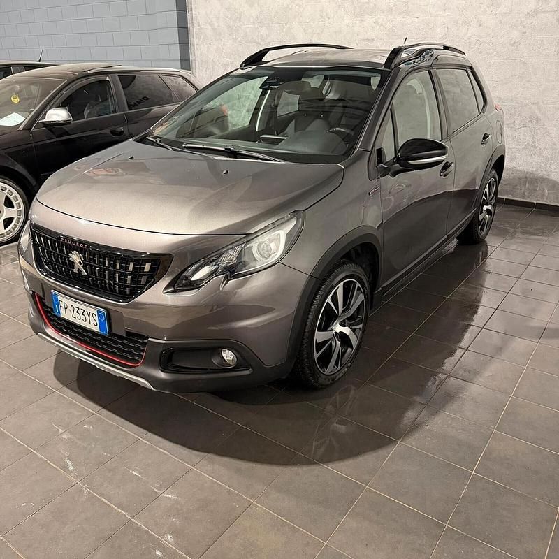 Usata Peugeot 2008 GT-line 110 CV (80 kW) 2018 Grigio SUV