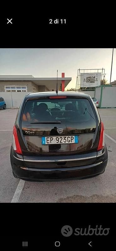 Usata Lancia Musa 95 CV (69 kW) 2012 Nero Monovolume