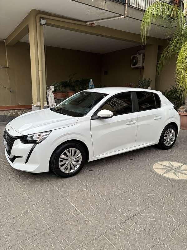 Usata Peugeot 208 Allure 102 CV (75 kW) 2021 Bianco Utilitaria