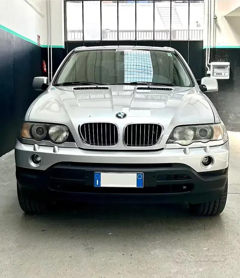Usata BMW X5 Comfort Edition 286 CV (210 kW) 2001 Grigio SUV