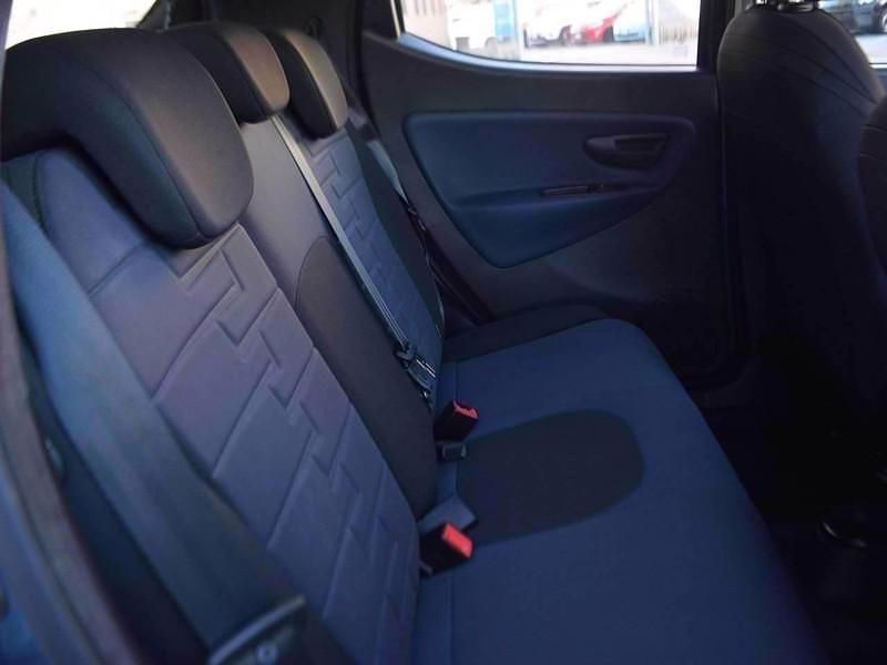 Usata Lancia Ypsilon S 70 CV (51 kW) 2024 Blu Utilitaria