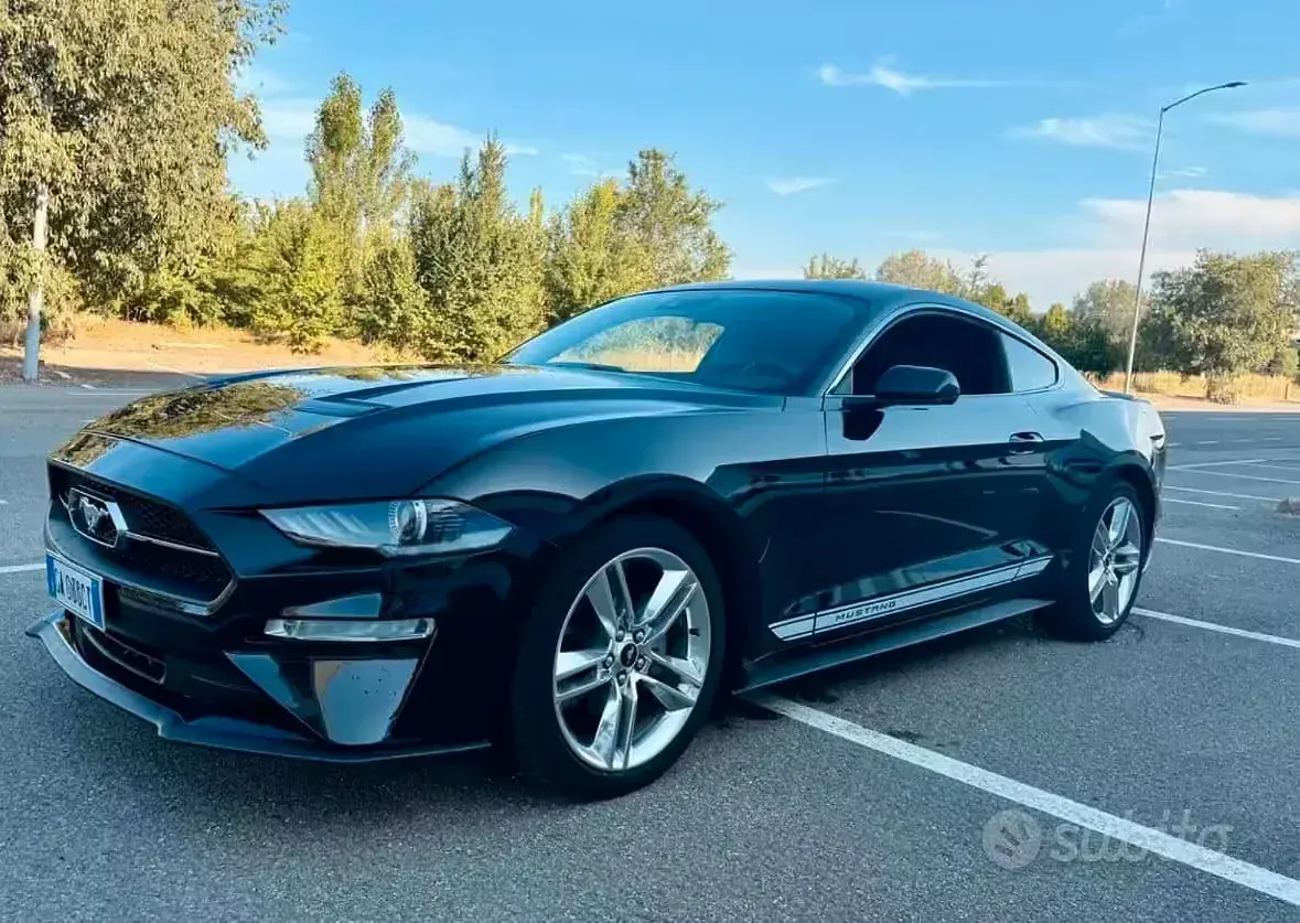 Usata Ford Mustang Fastback 317 CV (233 kW) 2019 Nero Coupé