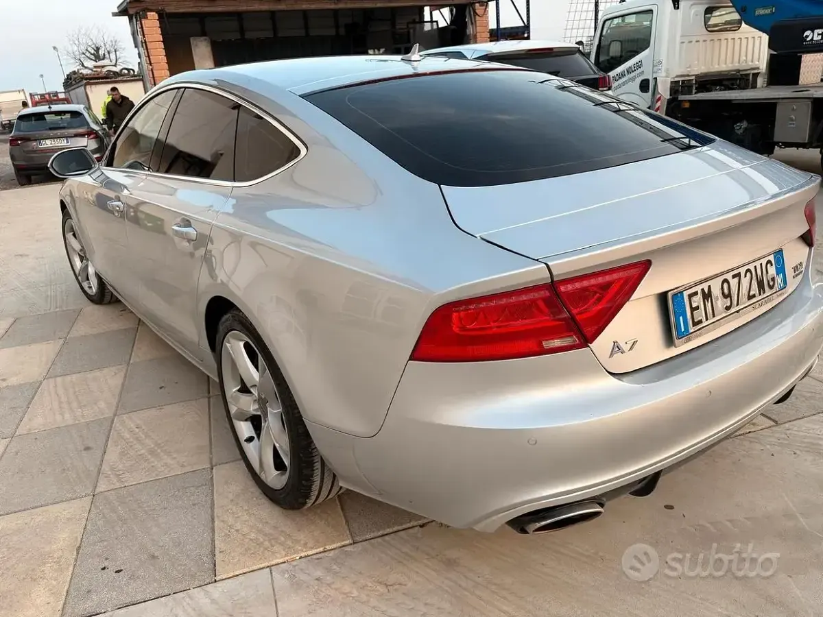 Usata Audi A7 245 CV (180 kW) 2012 Grigio Utilitaria