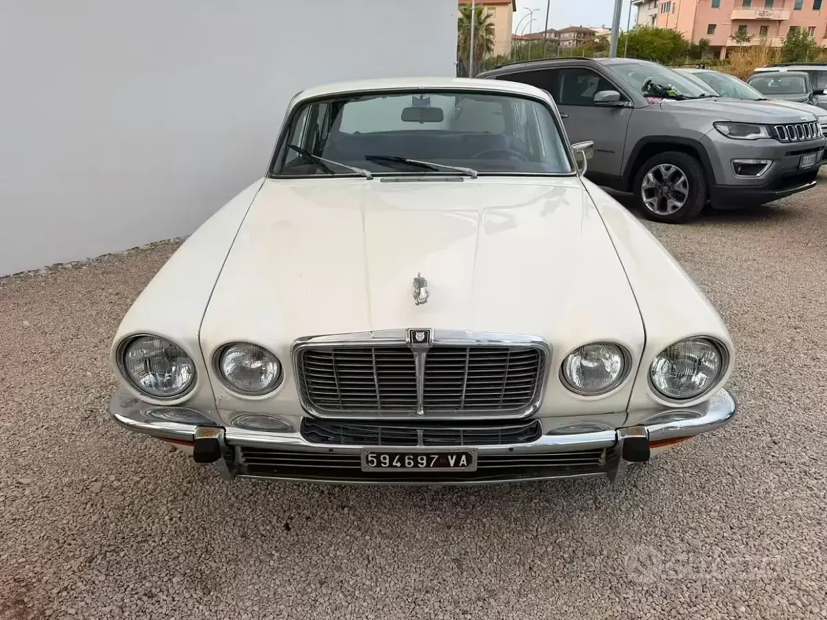 Usata Jaguar XJ6 160 CV (117 kW) 1970 Bianco Berlina