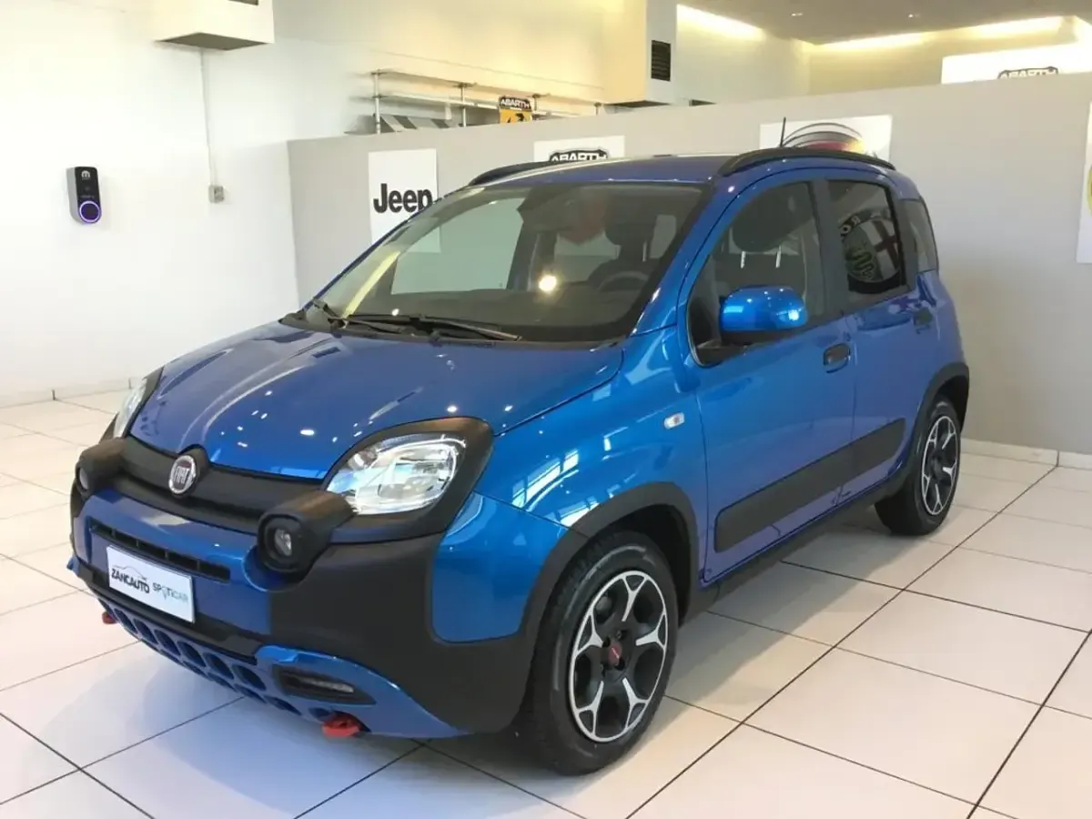 Usata Fiat Panda Cross Cross 69 CV (50 kW) 2024 Blu Utilitaria