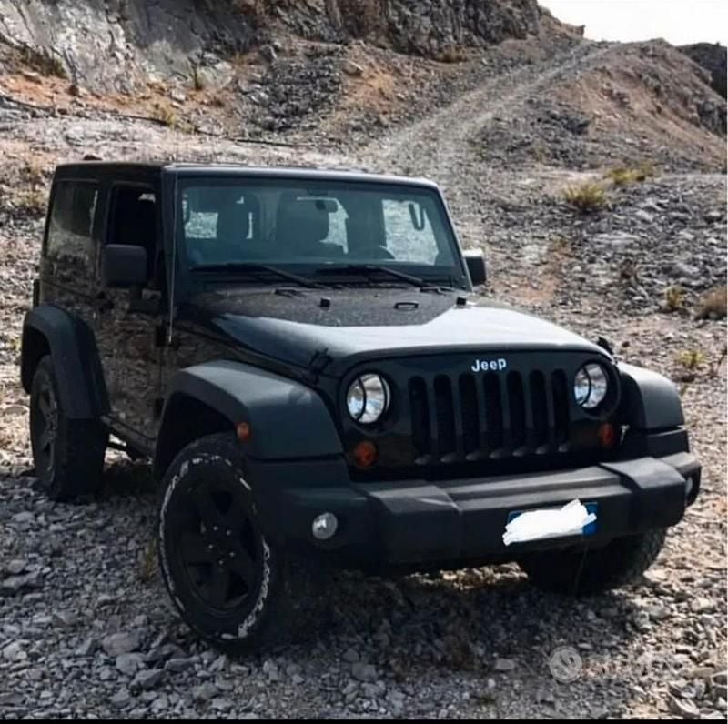 Nero Usata 2011 Jeep Wrangler SUV | 23.000 € (Super prezzo) - Immagine 1/4